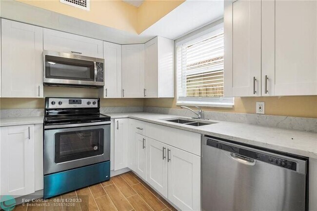 Foto del edificio - 1675 NE 9th Ave