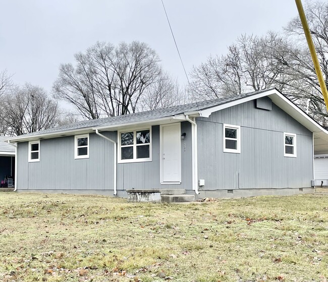 Front of House - 2209 W Calhoun St