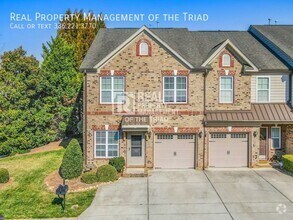 Building Photo - 4994 Wyngate Village Dr