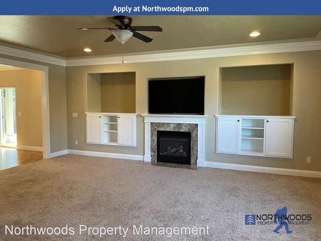 Foto del edificio - 5 br, 3 bath House - 1964 Rabun Way