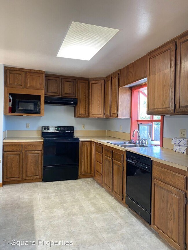 Foto del edificio - 3 br, 2 bath House - 448 SW 126th St