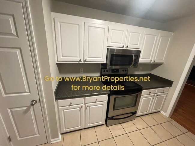 Building Photo - Nashville - Donelson- Percy Priest Lake Area - 3-bedroom 2.5 Bath