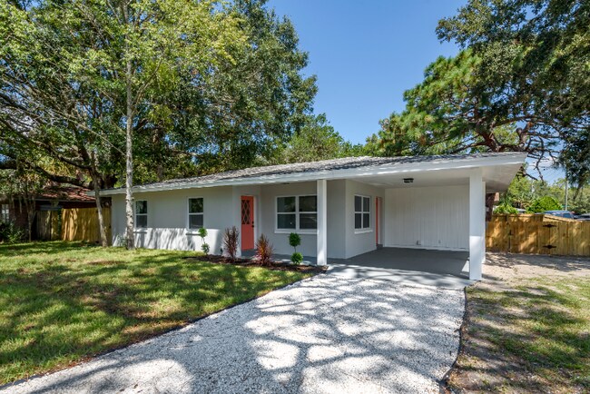 Foto del edificio - 763 NE 12th St