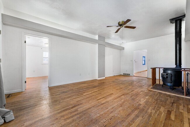 Foto del edificio - Old Town Lafayette Location! 4 bedrooms! Huge garage!