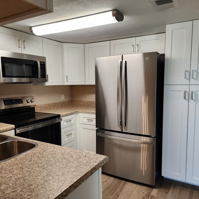 Foto del edificio - 608 S Pioneer