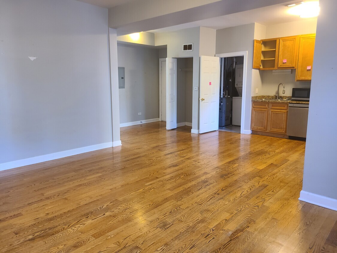 Foto del edificio - 6203 S Champlain Ave