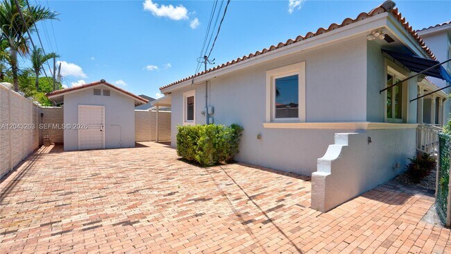 Foto del edificio - 500 SW 51st Ct
