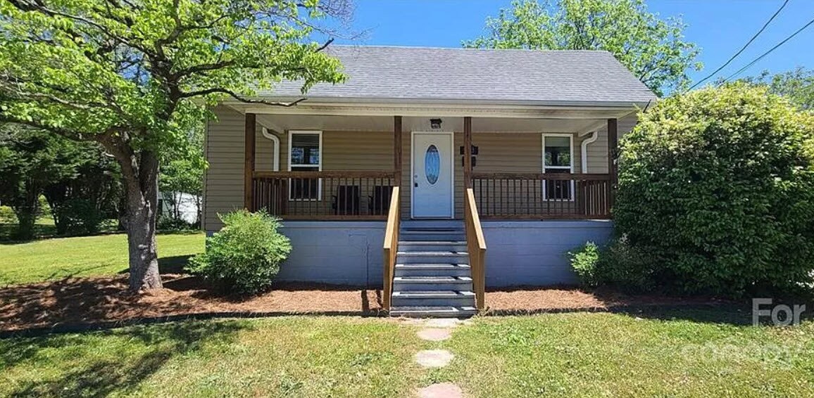 615 Grier St, Lincolnton, NC 28092 House Rental in Lincolnton, NC