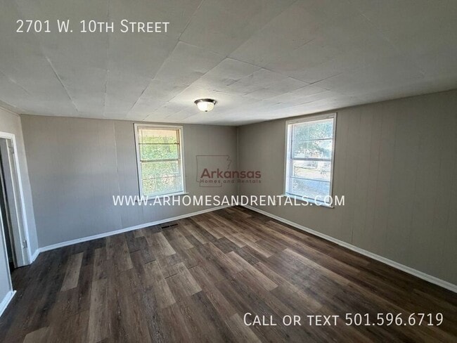 Building Photo - 2701 W 10th St