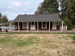 Building Photo - 6703 47th Pl SW