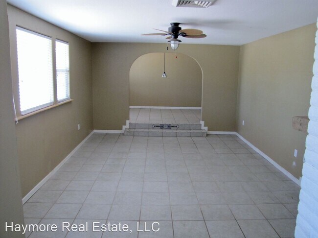 Building Photo - 4 br, 3 bath House - 2136 Carmelita Drive