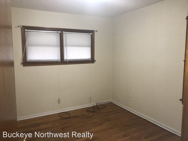 Building Photo - 2 br, 1 bath House - 405 E Manhattan