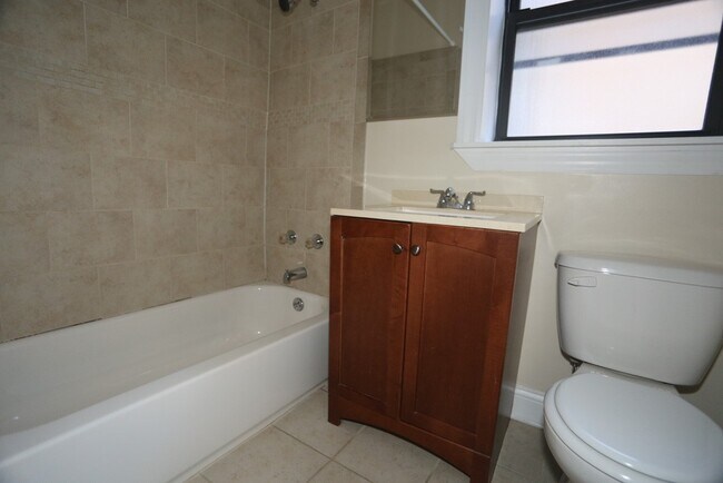 Foto del edificio - 1314 N Dearborn St