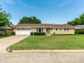Building Photo - 4608 Norvell Dr
