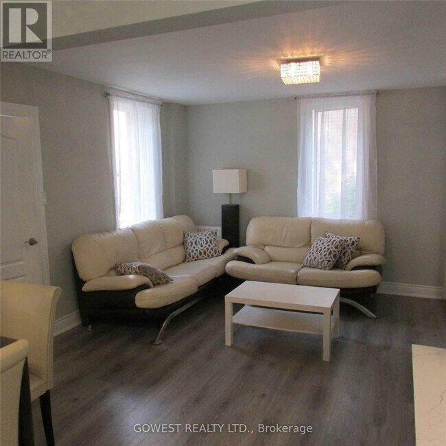 19 Troy St, Mississauga, ON L5G 1S6 House for Rent in Mississauga, ON