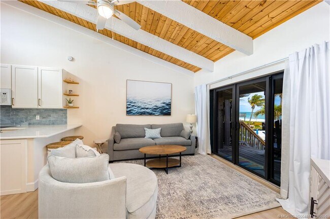 Foto del edificio - 2355 NE Ocean Blvd