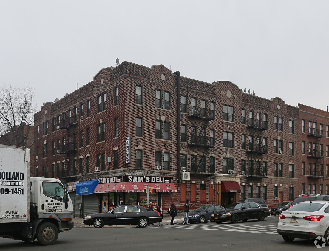 Building Photo - Rockaway Court
