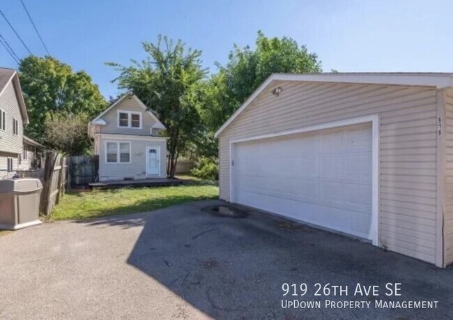 Foto del edificio - 919 26th Ave SE