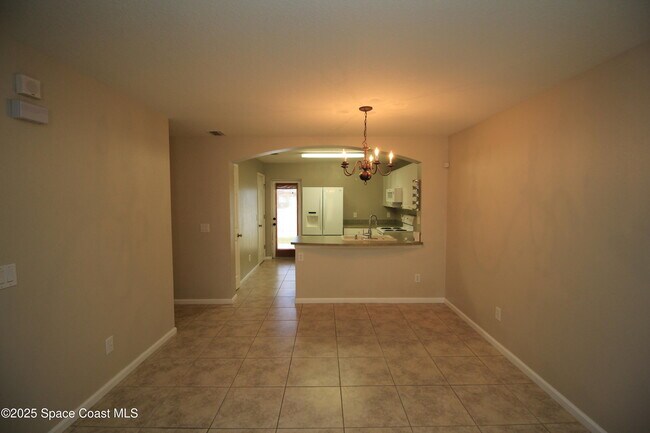 Foto del edificio - 1075 Luminary Cir