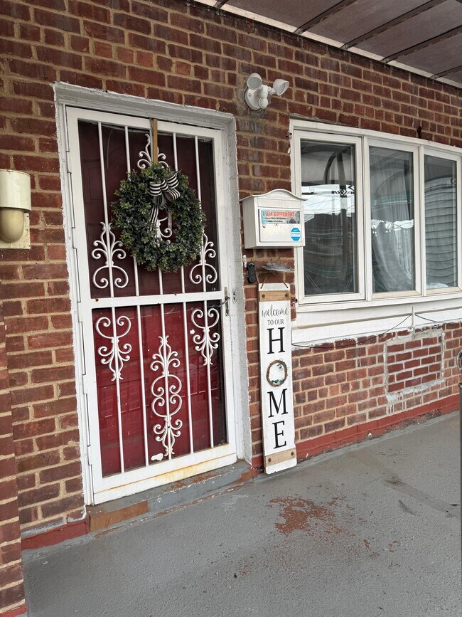 Building Photo - 1470 Needham Ave