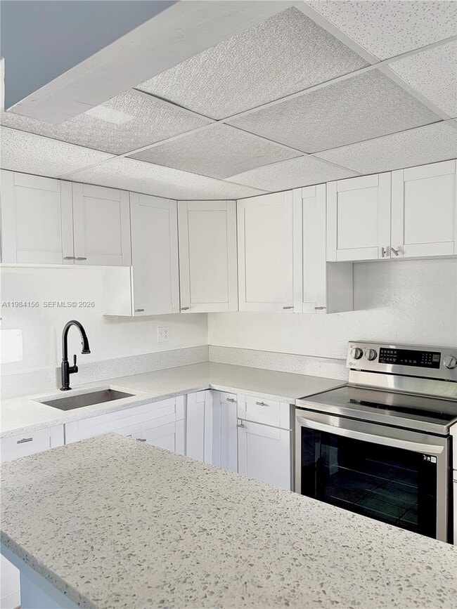 Building Photo - 1477 SW 24th Ct