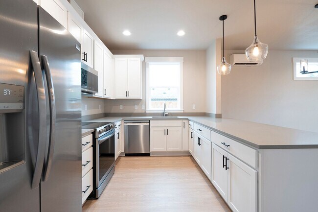 Foto del edificio - New Build 3 Bed, 1.5 Bath Rental Home in Centennial neighborhood!