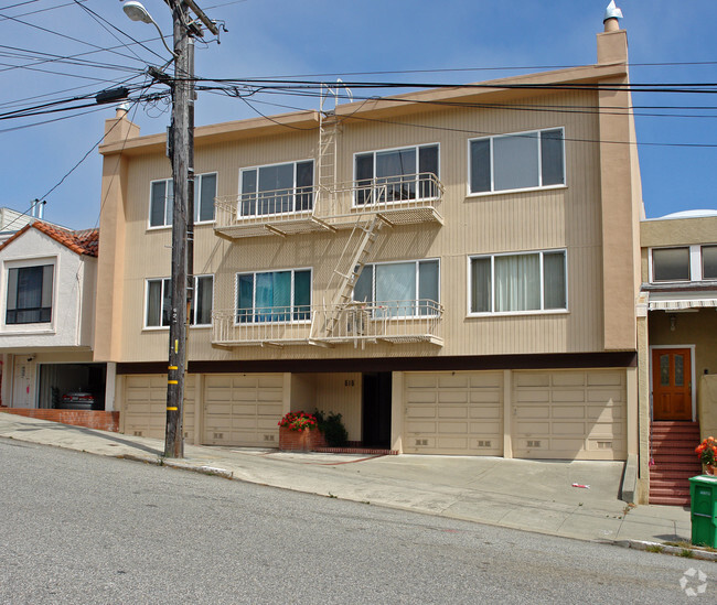 Building Photo - 616 Moraga St