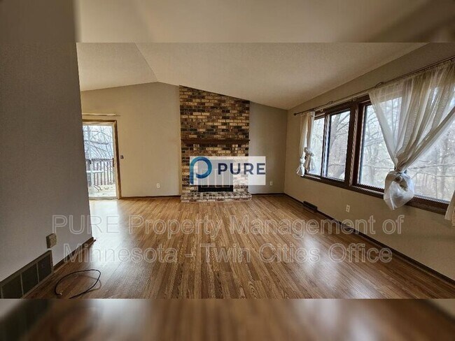 Building Photo - 363 98th Ave NE