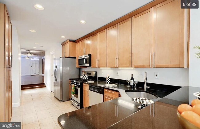 Foto del edificio - 1026 Riverside Ave