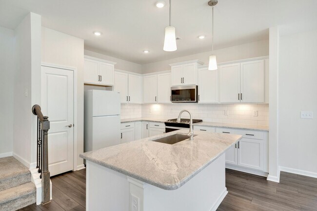 Building Photo - Discover Your Perfect Home in Durham, NC! ...