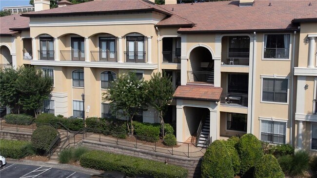 Foto del edificio - 3777 Peachtree Rd NE