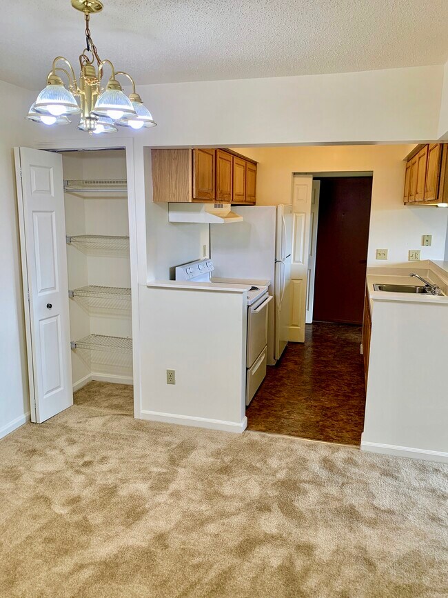 Kingswood Estates Apartments Owosso, MI