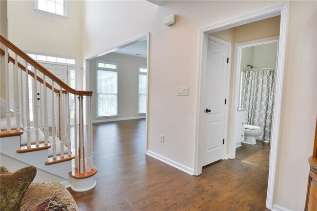 Building Photo - 4330 Riverglen Circle