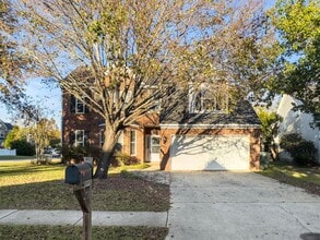 Building Photo - 4080 Laurelwood Dr