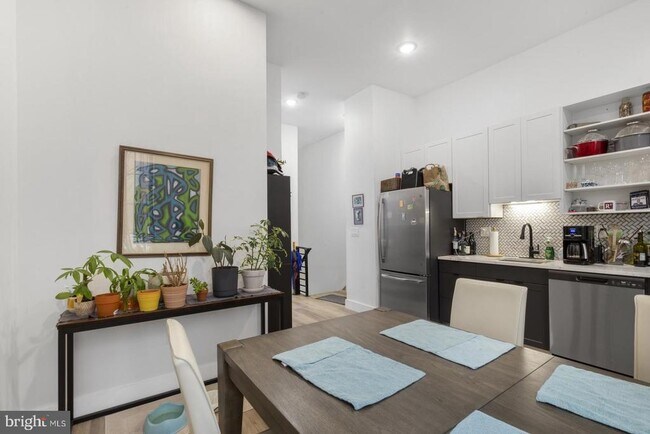 Foto del edificio - 212 Catharine St