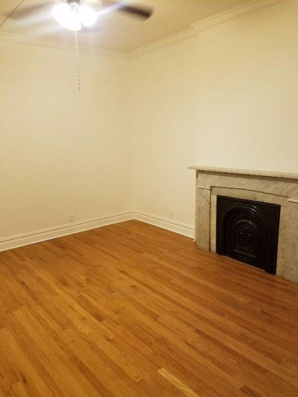 Building Photo - 216 E 30th St