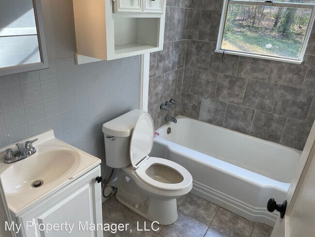 Foto del edificio - 3 br, 1 bath House - 3821 Sumner