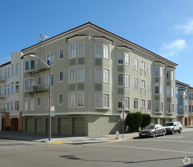 Building Photo - 1490 Francisco St