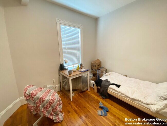 Foto del edificio - 108 Buttonwood St