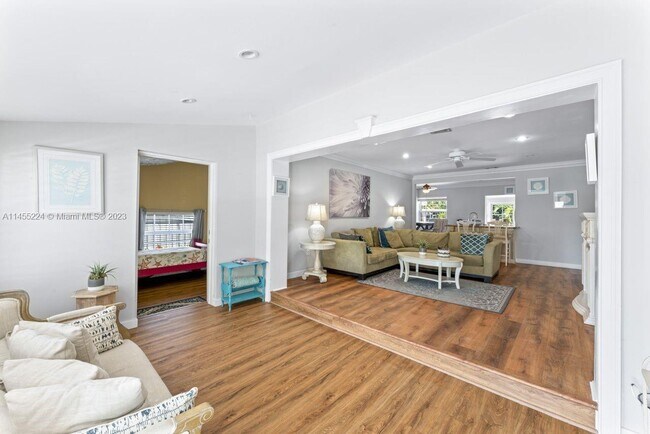 Foto del edificio - 1403 Fletcher St