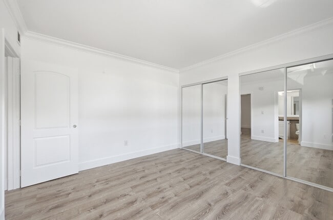 Building Photo - The Apex Residence