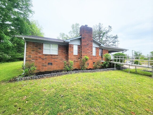 Foto del edificio - 5414 Hayes Rd