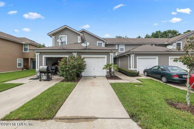 Foto del edificio - 631 Scrub Jay Dr