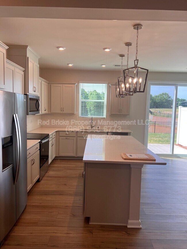 Foto del edificio - 5108 Carrick St