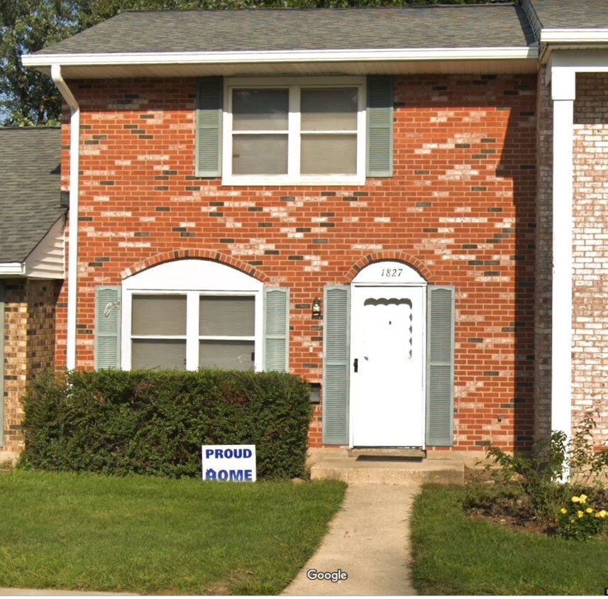 1827 McKool Ave, Streamwood, IL 60107 Townhome Rentals in Streamwood