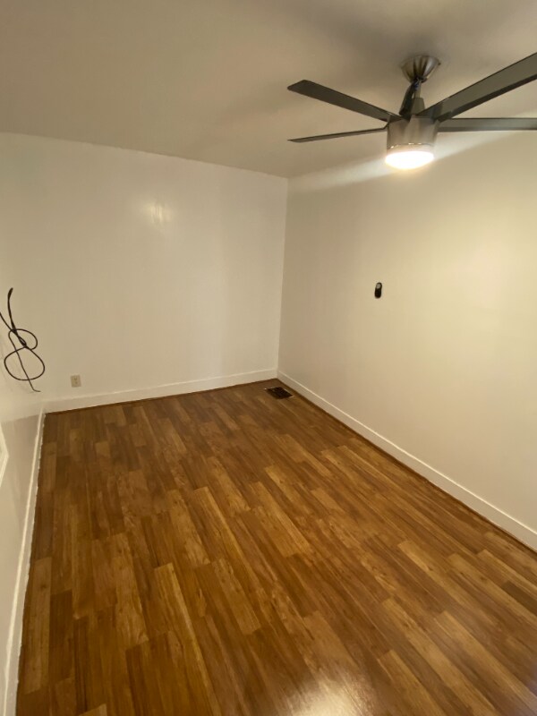 Foto del edificio - 527 N Main St