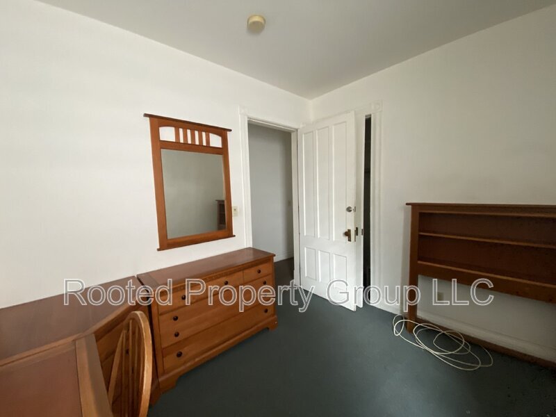 7 Glen Ave, Troy, NY 12180 House Rental in Troy, NY