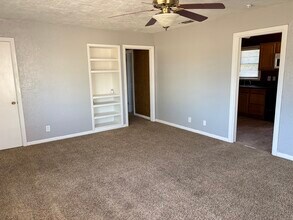 Building Photo - 303 N Western St