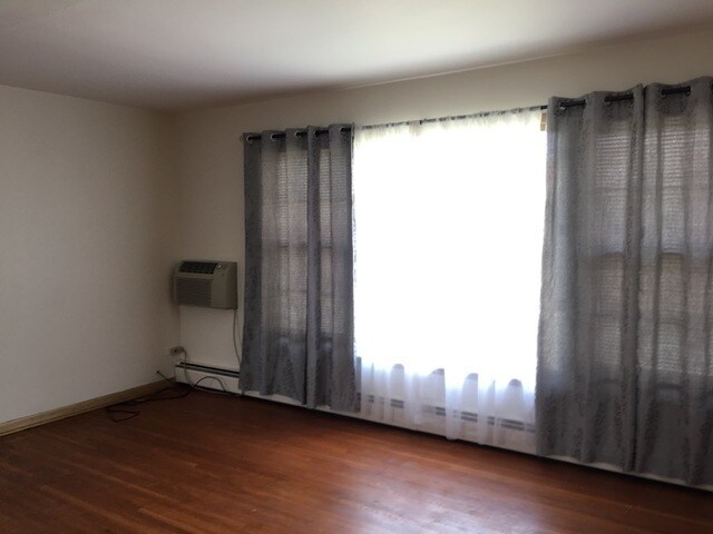 Foto del edificio - 8046 S Pulaski Rd