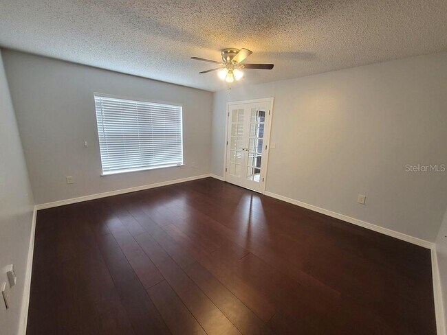Foto del edificio - 11410 Elgin Blvd